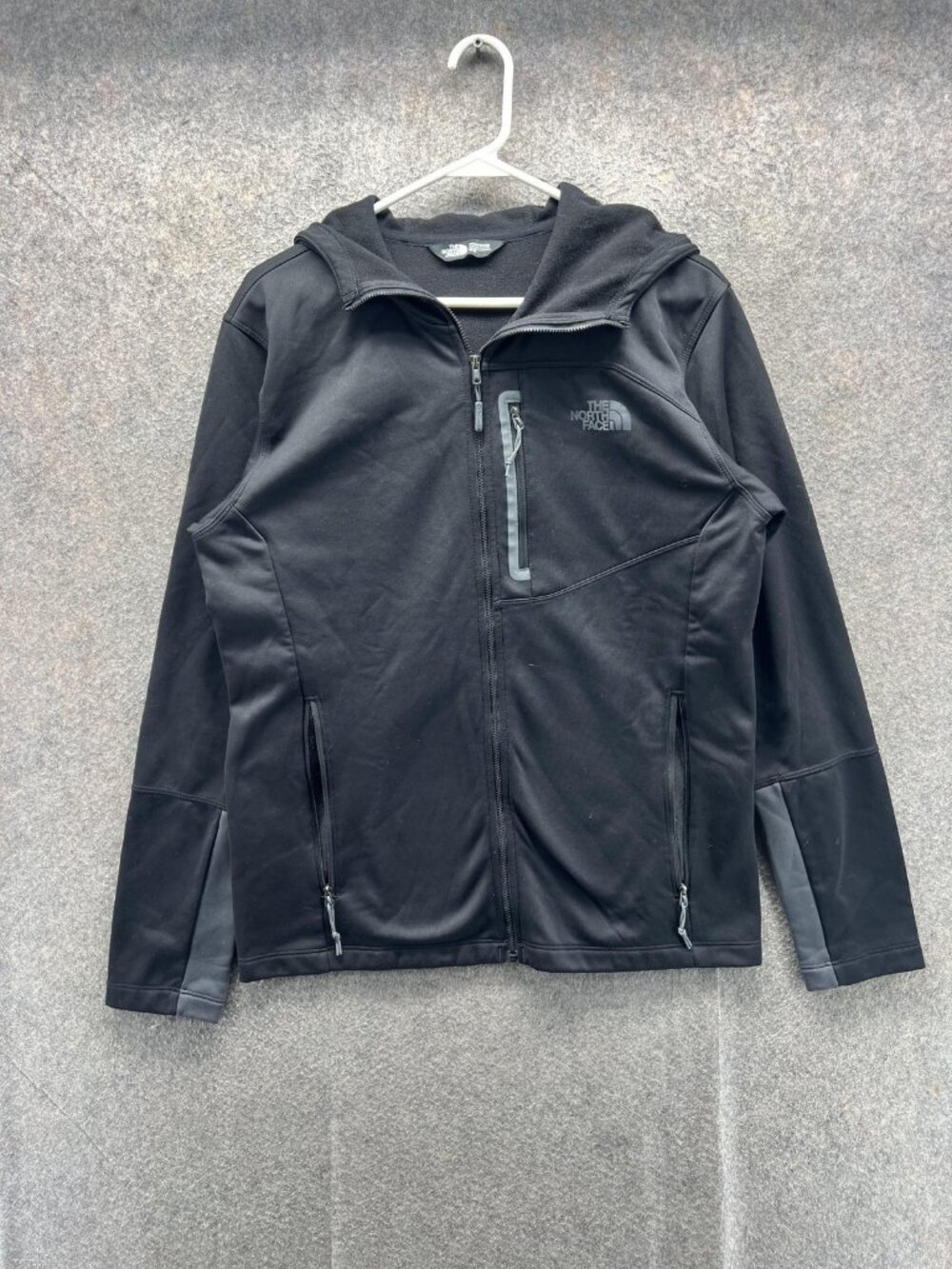 The North Face Windbreaker Softshell Jacket Mens Medium Black Hooded Full Zip